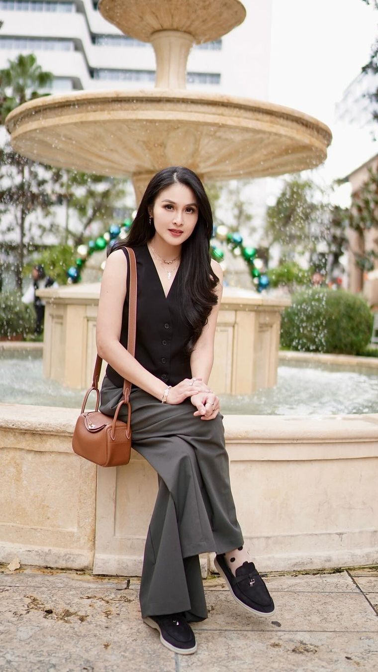 Potret Deretan Tas Mewah Sandra Dewi, dari Hermes hingga Chanel