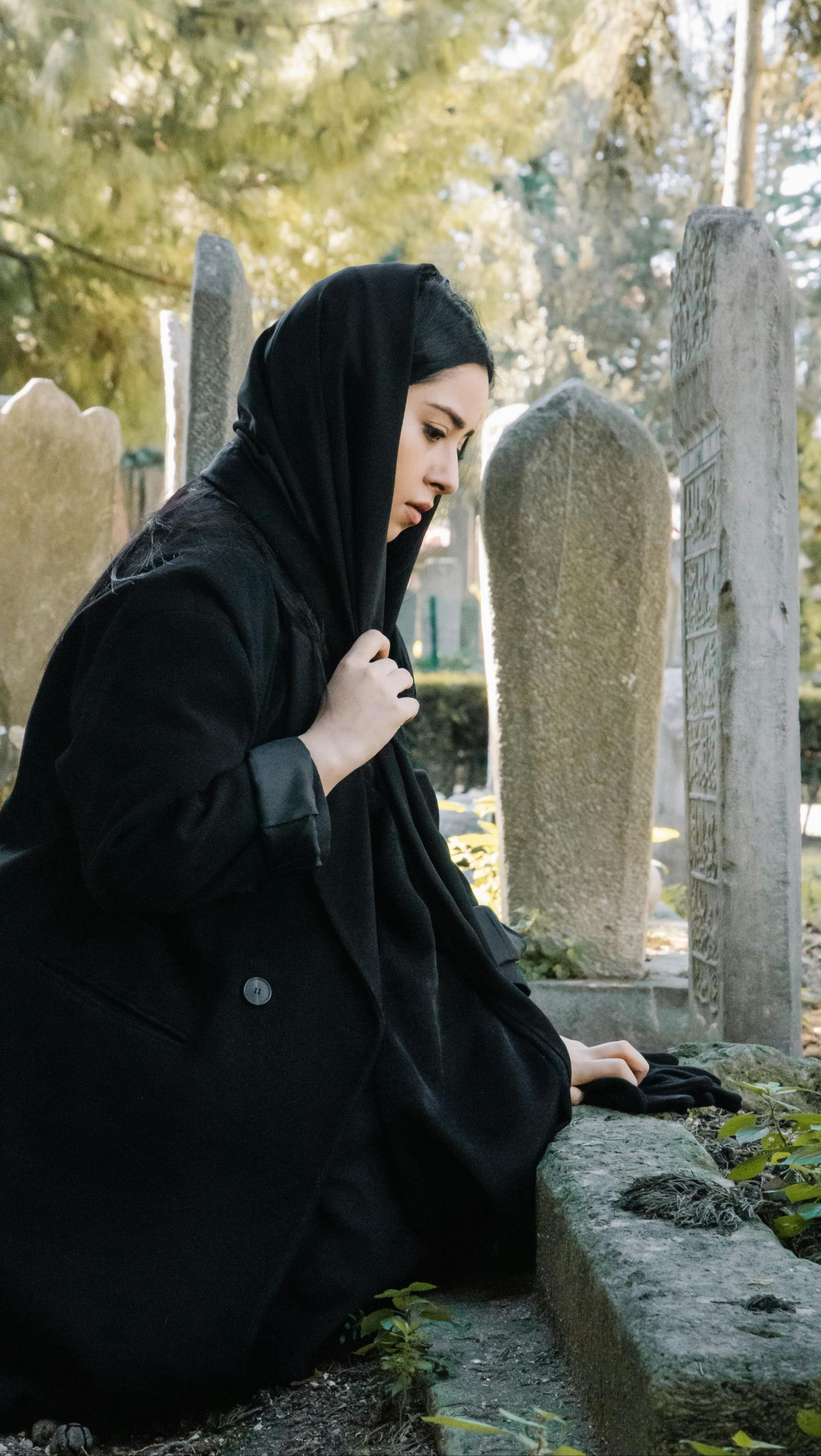 Doa Menyiram Kuburan saat Ziarah Kubur dan Hukumnya, Pernah Dilakukan Nabi SAW