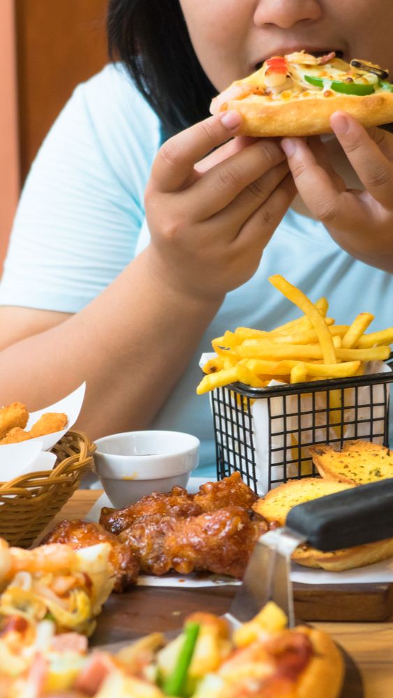 4 Makanan dan Minuman yang Ternyata Nggak Direkomendasikan Buat Penderita Asam Lambung, Apa Saja Ya?