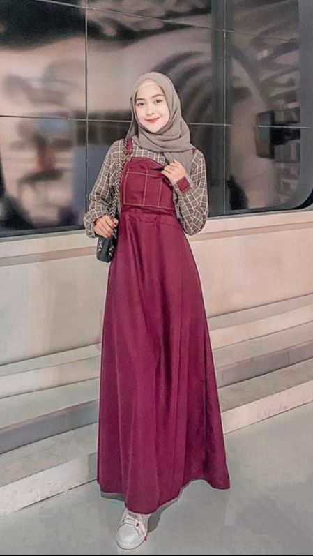 Paduan Overall Dress dengan Blouse