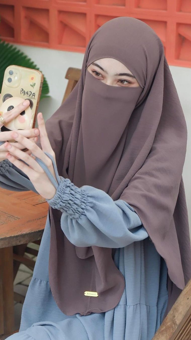 Hijab Instan Khimar, Model Hijab yang Paling Syar'i
