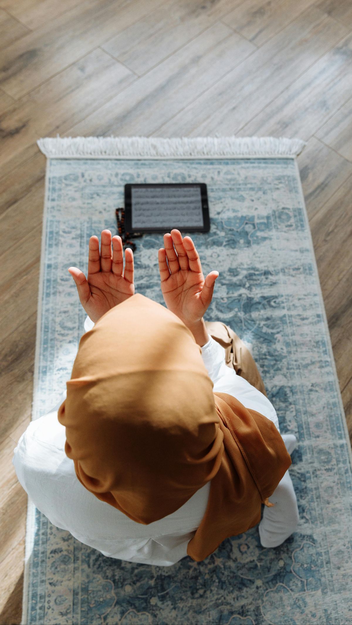 Amalan Raih Keberkahan, Ini 5 Doa Mustajab Pagi dan Petang saat Lailatul Qadar