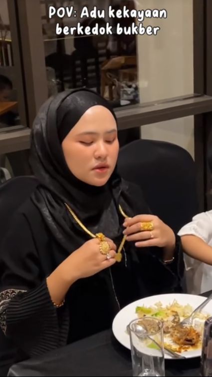 Viral Konten Bukber Jadi Ajang Pamer Kekayaan, Perhiasan Mentereng Bak Toko Emas Berjalan