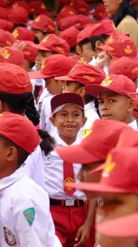 Ini Jenis dan Seragam Sekolah Baru 2024