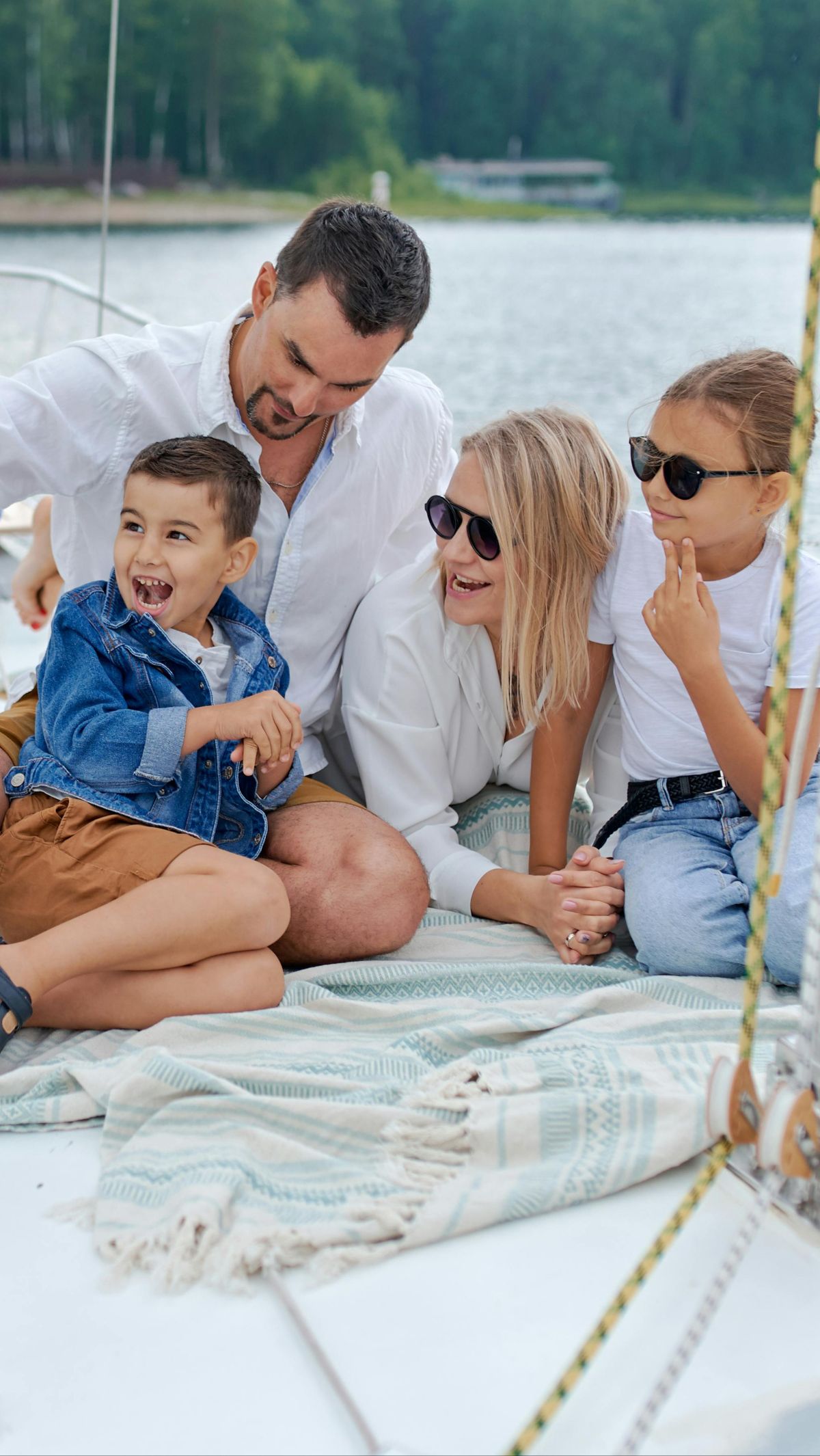 Jadi Quality Time yang Seru, Inilah 10 Tips Liburan Bareng Keluarga agar Lancar dan Berkesan