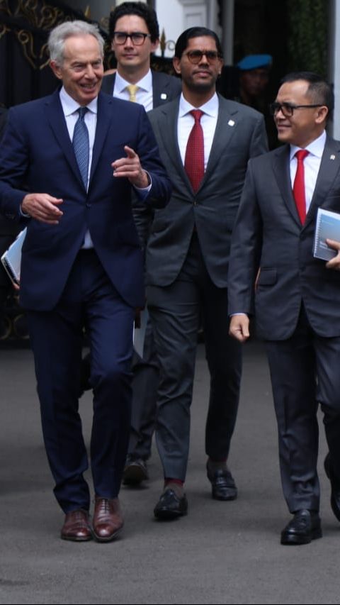 Usai Menlu China, Jokowi Bertemu Mantan PM Inggris di Istana, Ini yang Dibahas
