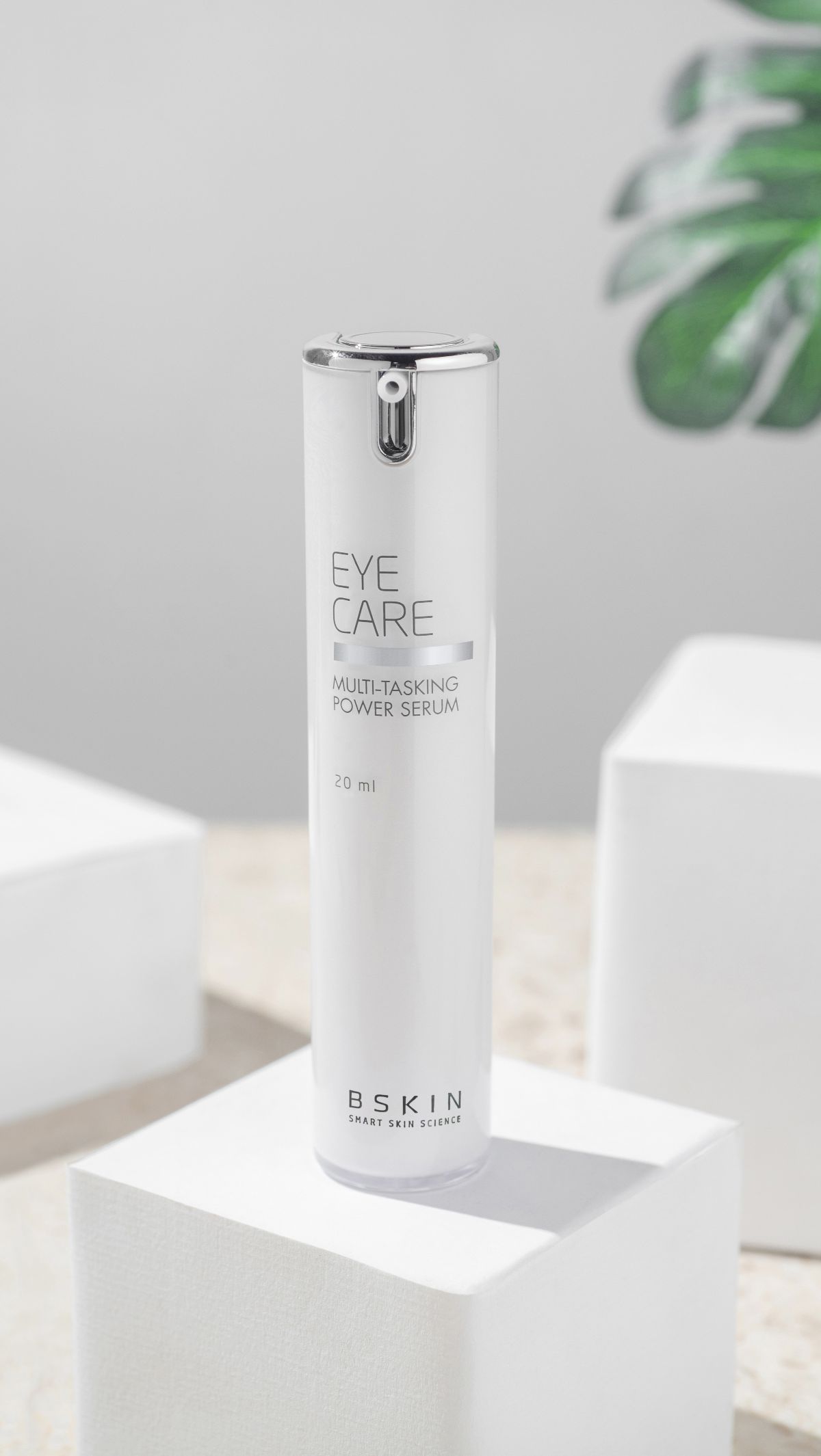 3. Pilih Eye Serum yang Mengandung Bahan Antioksidan untuk Mengurangi Pembengkakan Mata