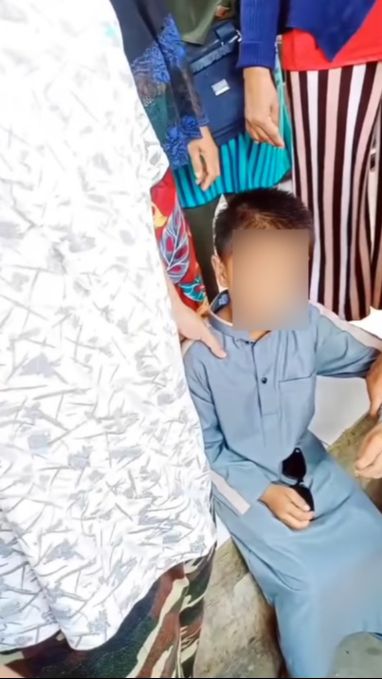 Viral Aksi Bocah 5 Tahun Nyetir Mobil PLN hingga Tabrak Motor Warga, Kok Bisa?