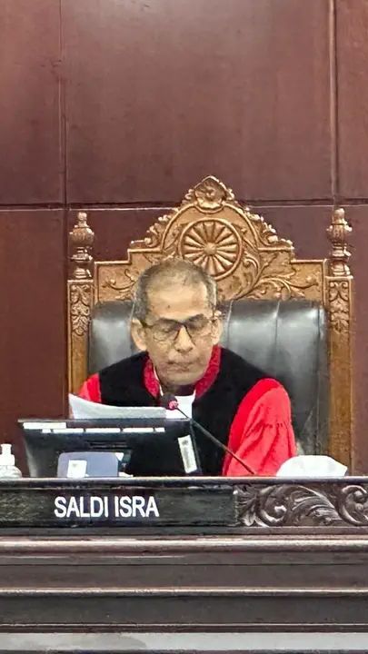 Hakim Saldi Isra: MK Bukan Keranjang Sampah Selesaikan Semua Masalah Pemilu