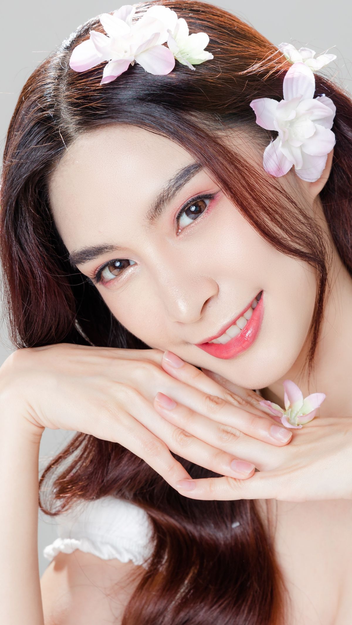 Bare Skin Glow Booster: Rahasia Baru untuk Tampil Glowing Tanpa Makeup