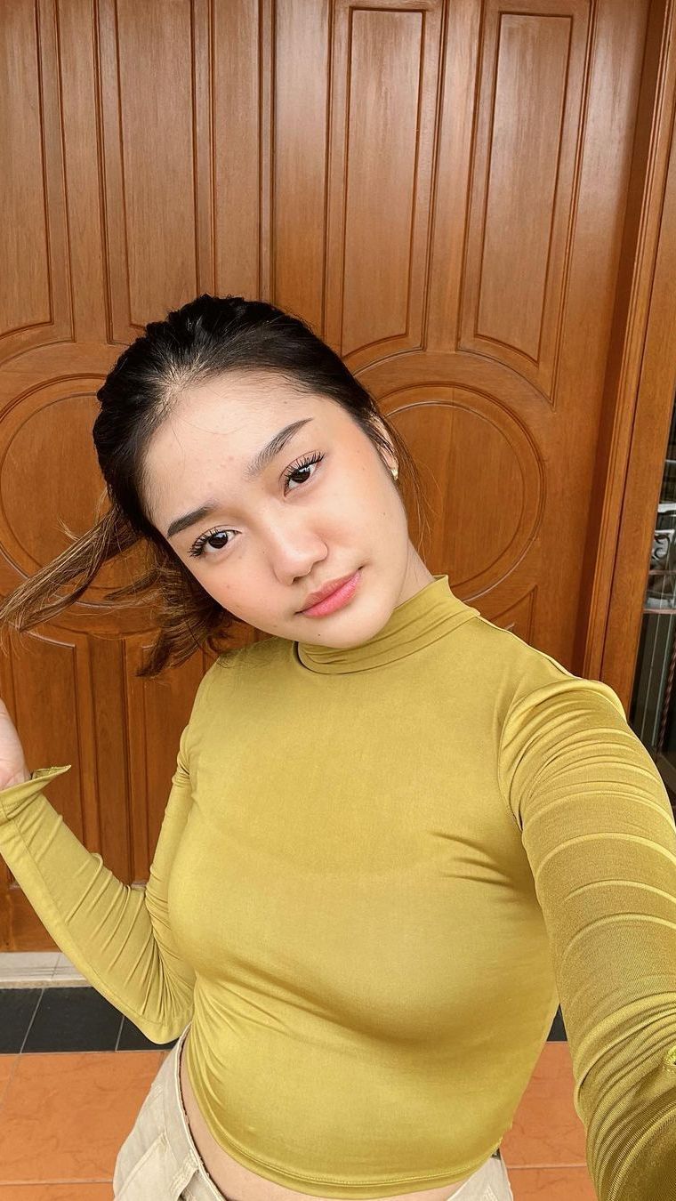 Dalam beberapa kontennya Chika beberapa kali menunjukkan rumahnya yang disebut netizen begitu besar.
