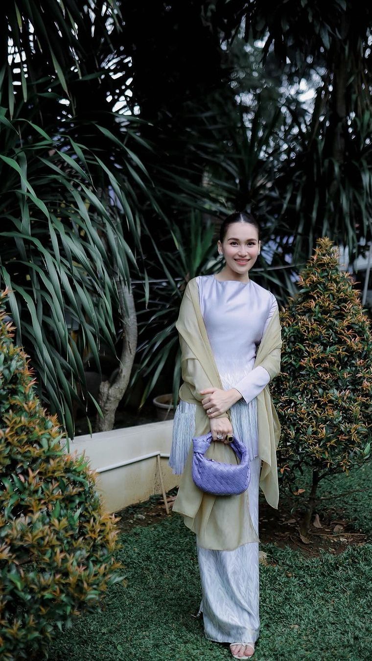 10 Penyanyi Dangdut yang Nama Aslinya Jarang Terungkap, Ada yang Beda Banget!