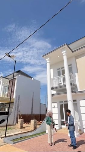Beginilah potret rumah mewah Yessy yang baru saja ia beli dari hasil kerja kerasnya selama ini