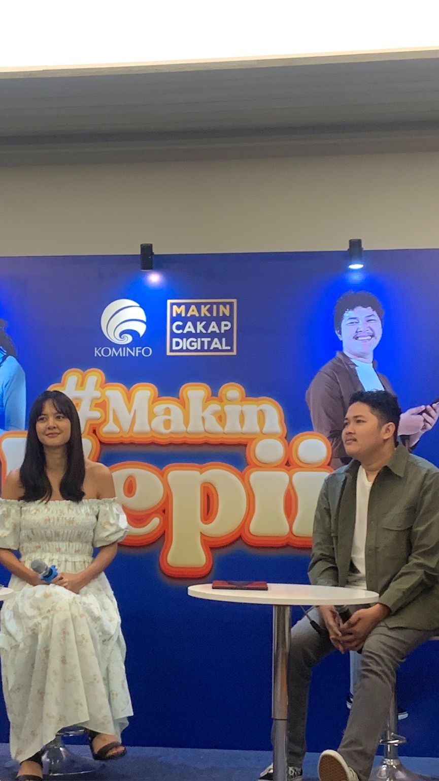 Tips Main Media Sosial Ala Aurelie Moeremans dan Nopek Novian Biar Makin Happy