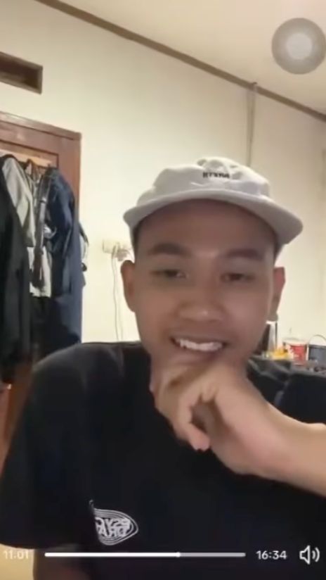 Pemuda Bagikan Momen Gempa Garut Saat Live, Respons Temannya Bikin Ngakak