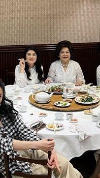 Keluarga mereka memiliki tambang batu bata yang sudah turun menurun.