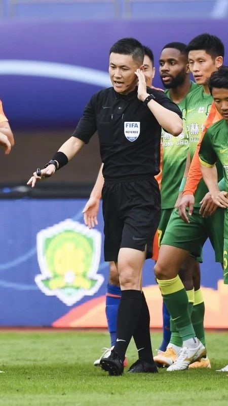 Borok Wasit Shen Yinhao Diungkap Netizen China, Ternyata Pernah Lakukan Ini