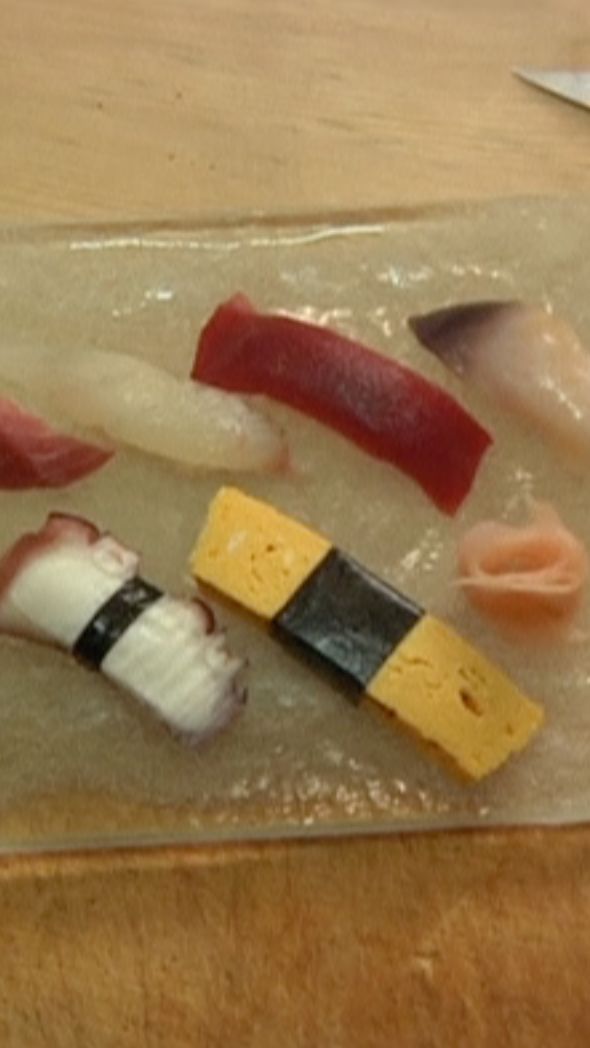 Restoran di Jepang Ini Hadirkan Menu Sushi Terkecil di Dunia