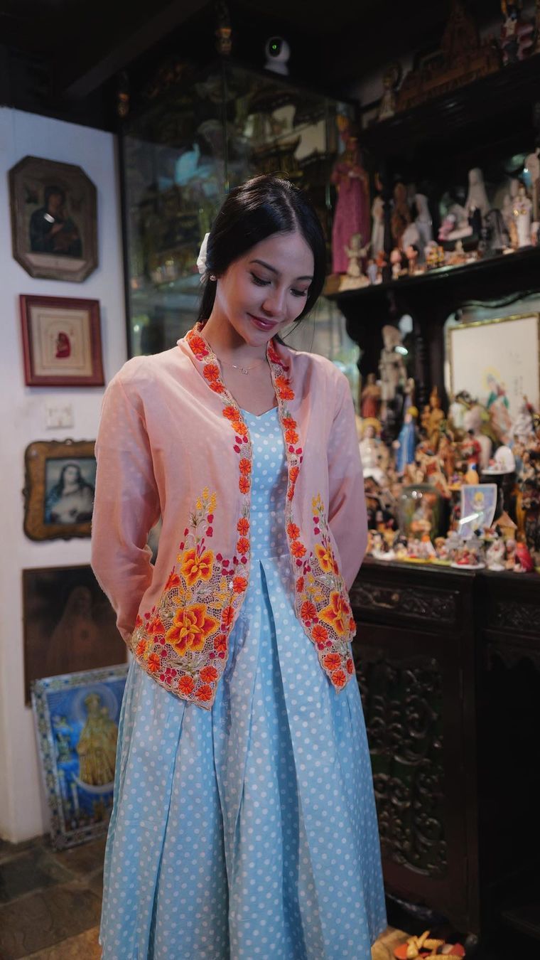 10 Potret Outfit Lebaran ala Anya Geraldine, Bisa jadi Inspirasi