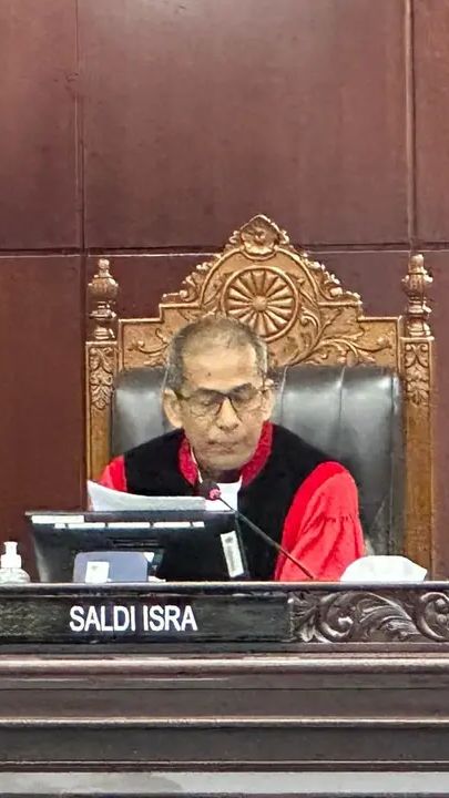 Hakim Saldi Isra Tanya Alasan Jokowi Lebih Sering Kunker ke Jawa Tengah Sebelum Pemilu