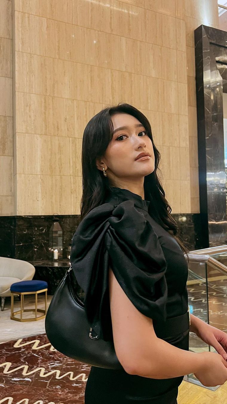 8 Potret Amanda Caesa Anak Parto Patrio yang Tidak Tahu Kalau Endorsement Dibayar, Kaget Saat Lihat Isi Rekeningnya