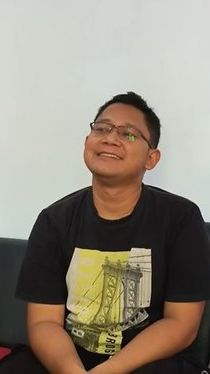 Punya Penghasilan Fantastis, Mantan TKI Korea ini Sukses Bangun Rumah Mewah hingga Usaha Tour & Travel