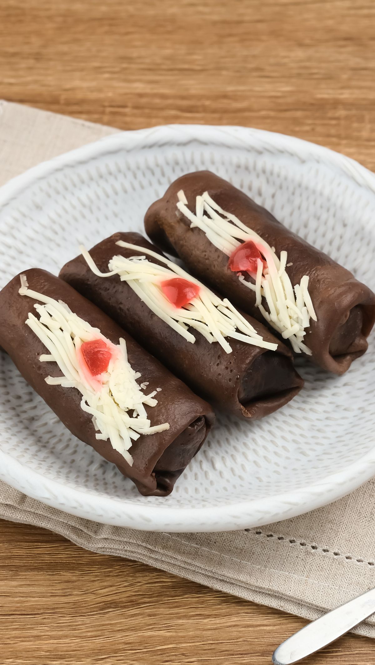 Resep Dadar Gulung Coklat Isi Pisang, Camilan Legit yang Memikat