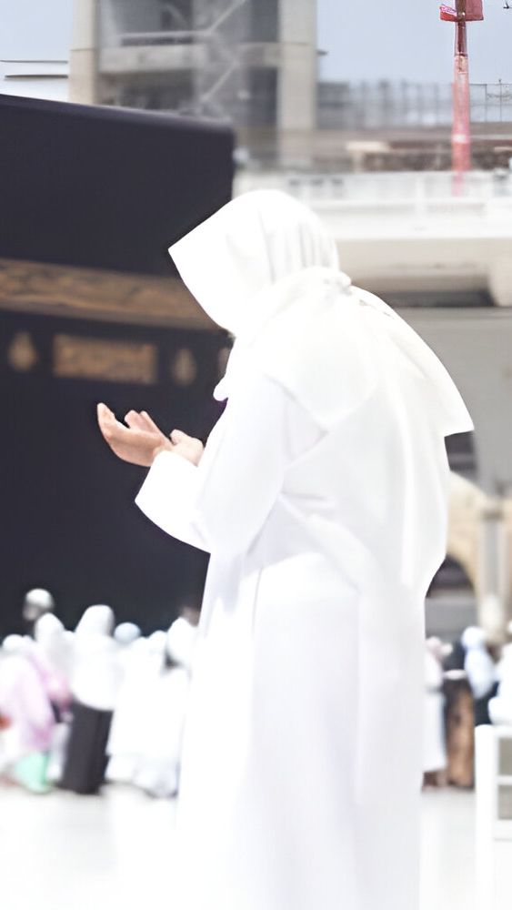 Doa Mengantar Orang Naik Haji Arab, Latin, dan Artinya Beserta Tradisi Titip Doa Menurut Ulama