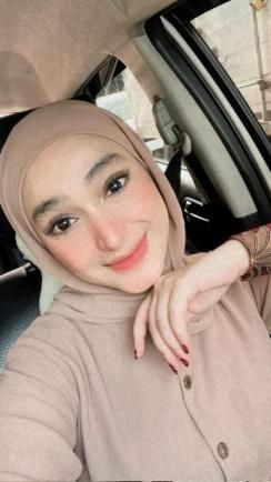 Sosoknya disorot kala hadir dipengajian mahalini dan Rizky Febian.