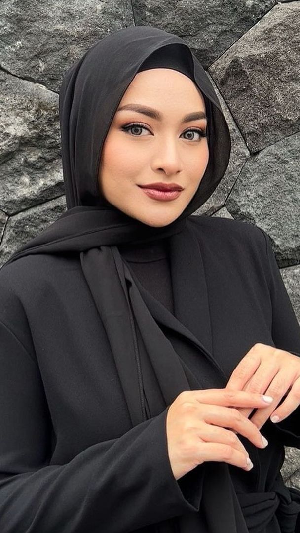 Pernah Jadi Ibu Sambung, Ini Doa Nathalie Holscher Buat Pernikahan Rizky Febian dan Mahalini