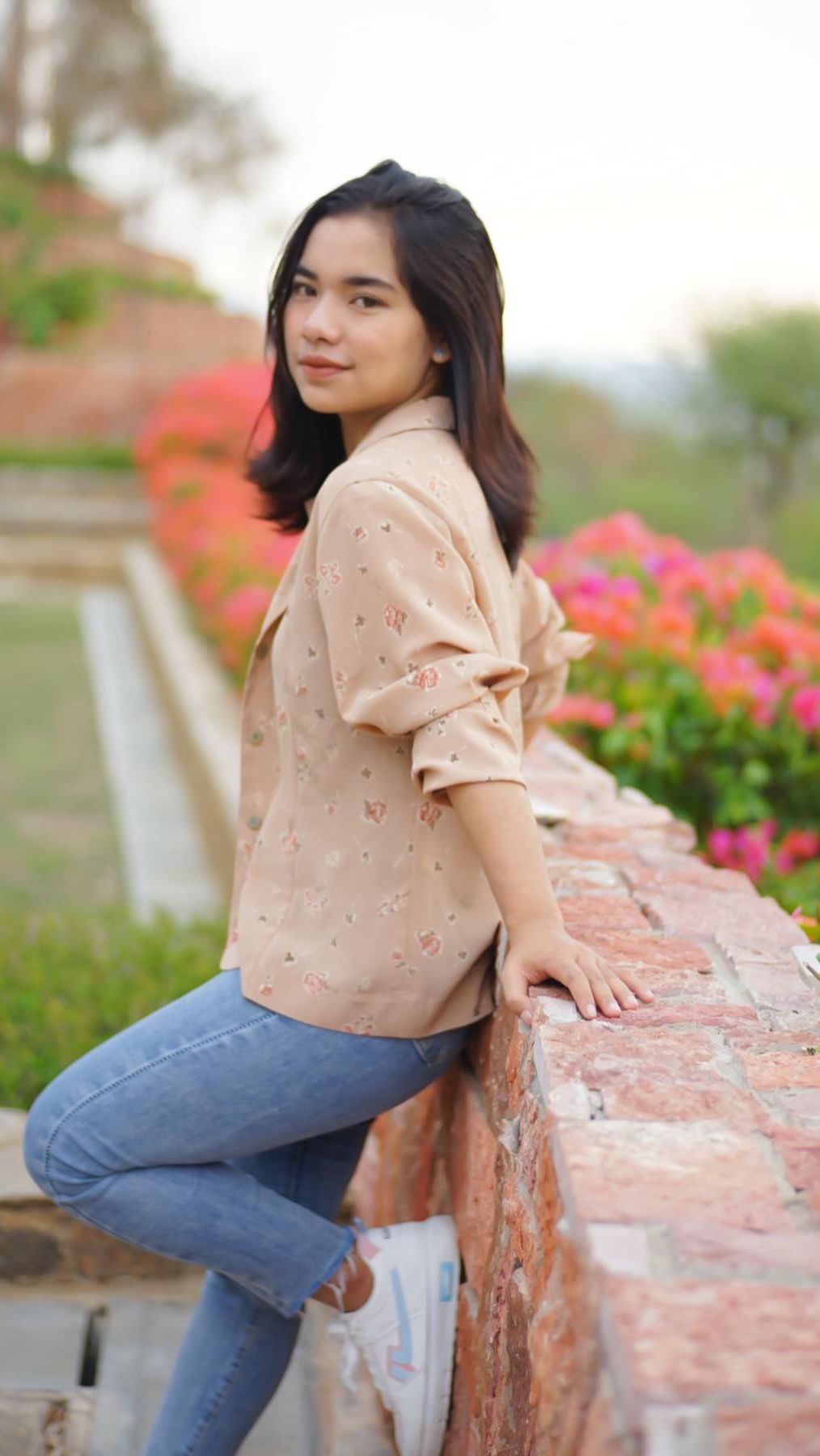 Paras cantik Chetryn pun langsung menuai sorotan