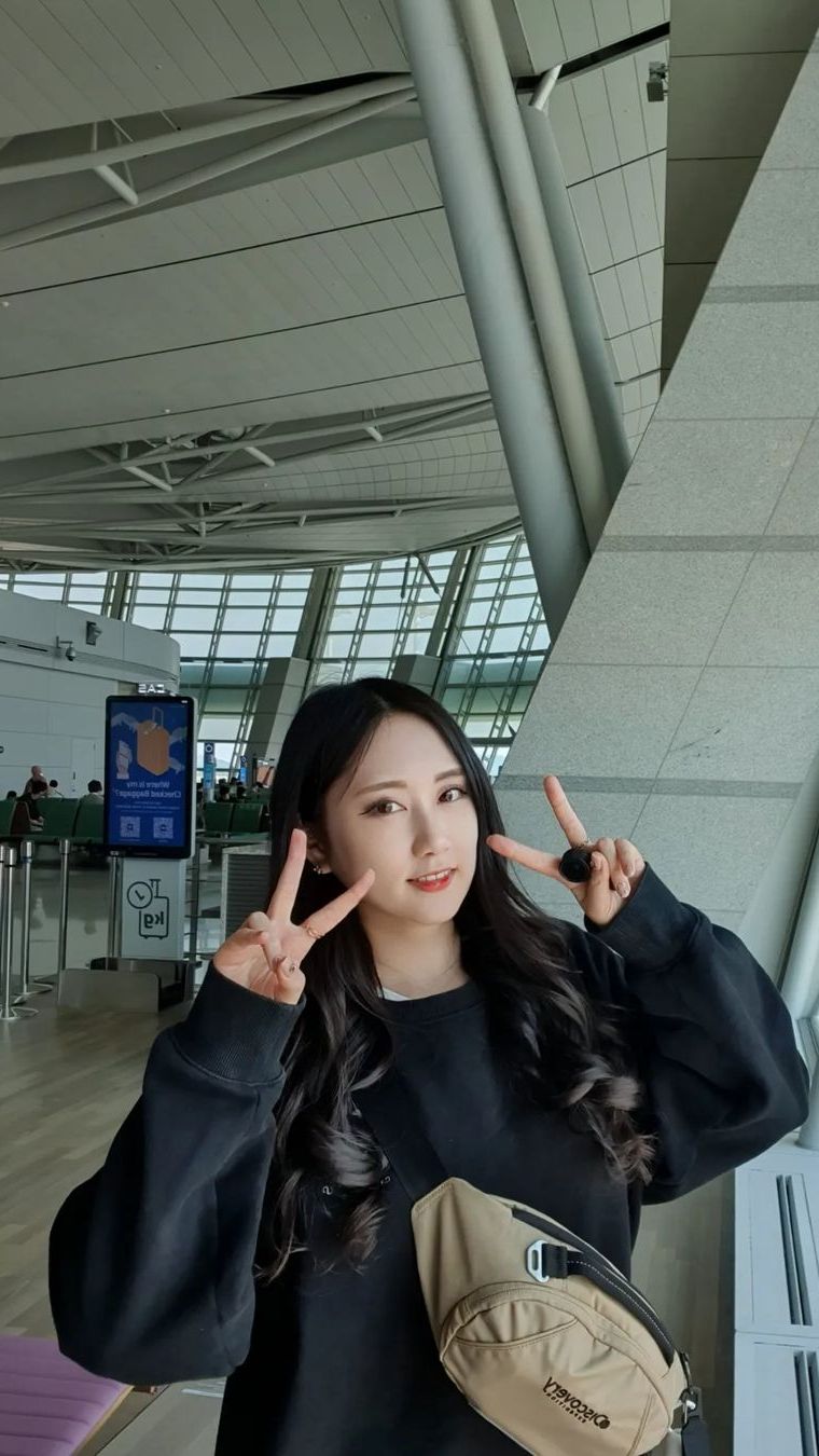 Reaksi YouTuber Cantik Korea Usai Identitas Pria Botak Ajak Dirinya ke Hotel Terungkap, Titip Pesan untuk Netizen