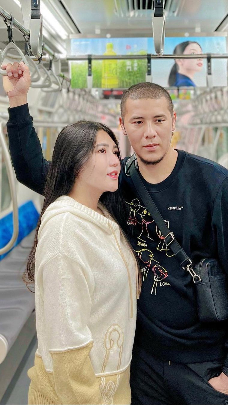 Ayah Via Vallen Meninggal Dunia, Chevra Yolandi: Selamat Jalan Papa
