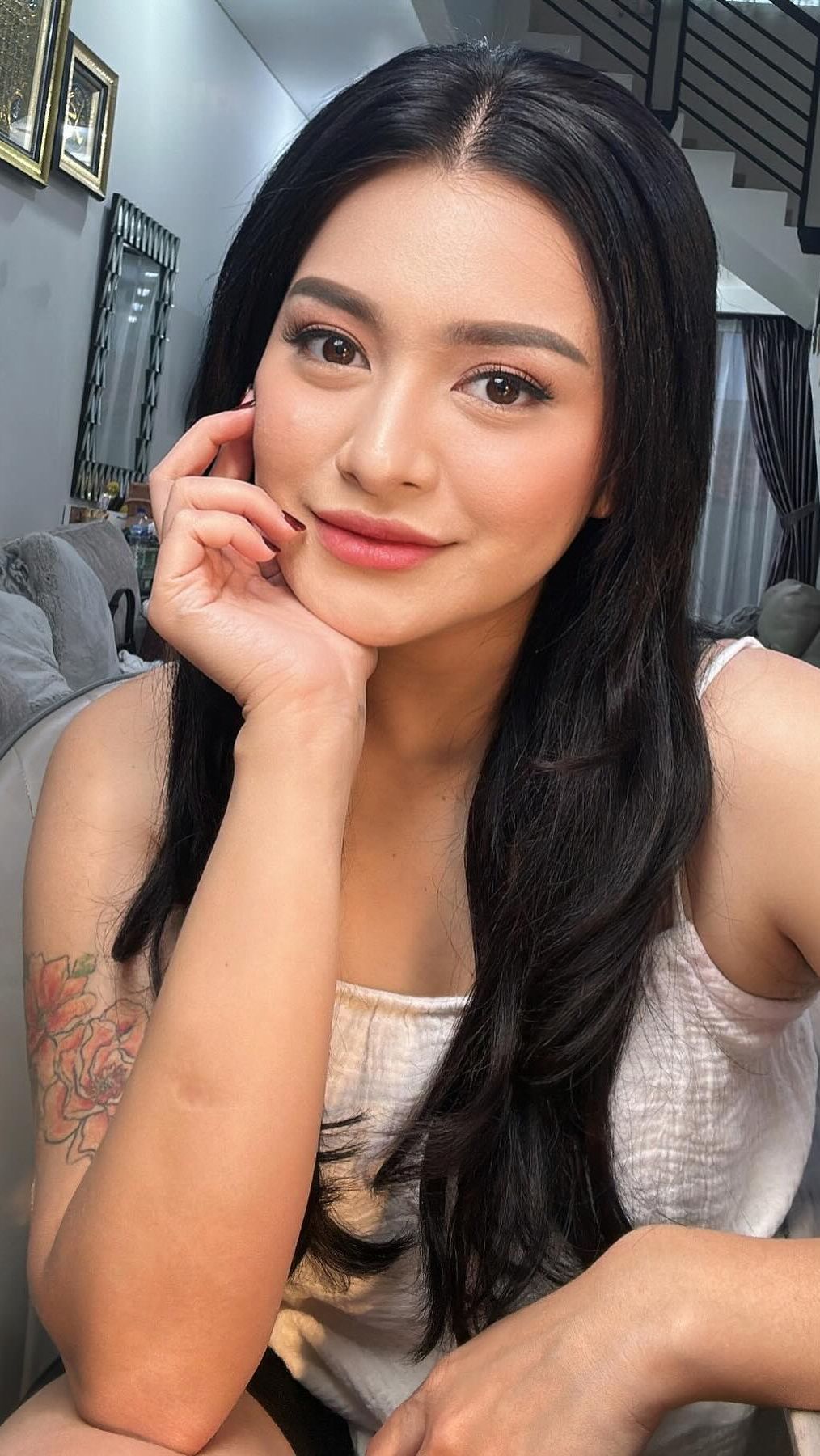 Inilah potret terbaru Nathalie Holscher mantan istri Sule