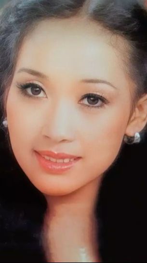 Dulu Perankan Karakter Nyeleneh di Film Warkop DKI, 7 Potret Lawas Lina Budiarti Curi Perhatian, Kini Eksis Main Sinetron Hits
