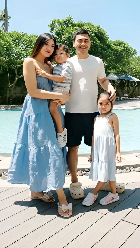 Hangat dan Gemas, Potret Keluarga Raditya Dika dan Anissa Aziza