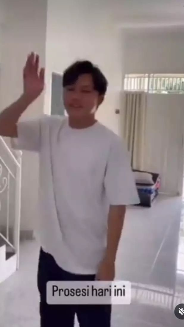Nah, itulah sederet penampakan rumah Mahalini dan Aaliyah, mana yang lebih mewah?