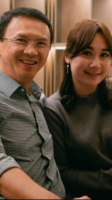 Sejak bercerai dari Veronica Tan, Ahok pun meresmikan hubungannya dengan Puput
