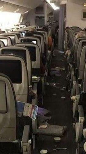 Pilot Ungkap Tempat Duduk Terbaik dan Aman dalam Pesawat Saat Terjadi Turbulensi, Pilihan Kursi Kalian Mungkin Berubah Setelah Ini