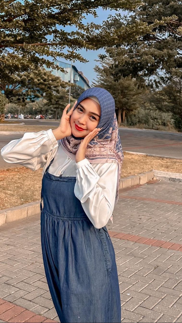 Namun Ricis justru menanggapi dengan sinis.