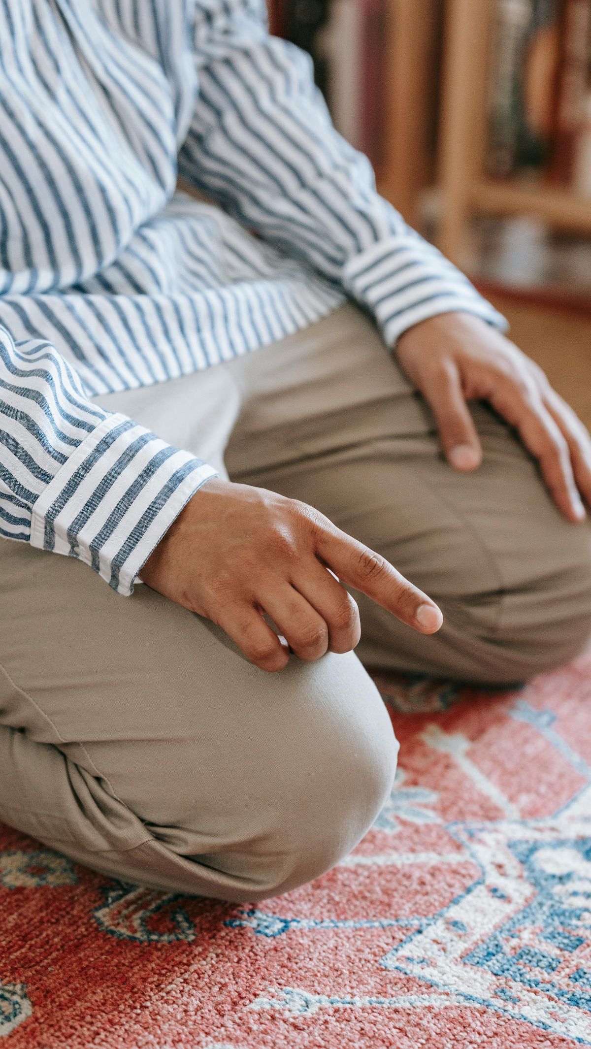 Yakin Sudah Khusyuk? Ini Dia 6 Ciri Sholat yang Diganggu Setan
