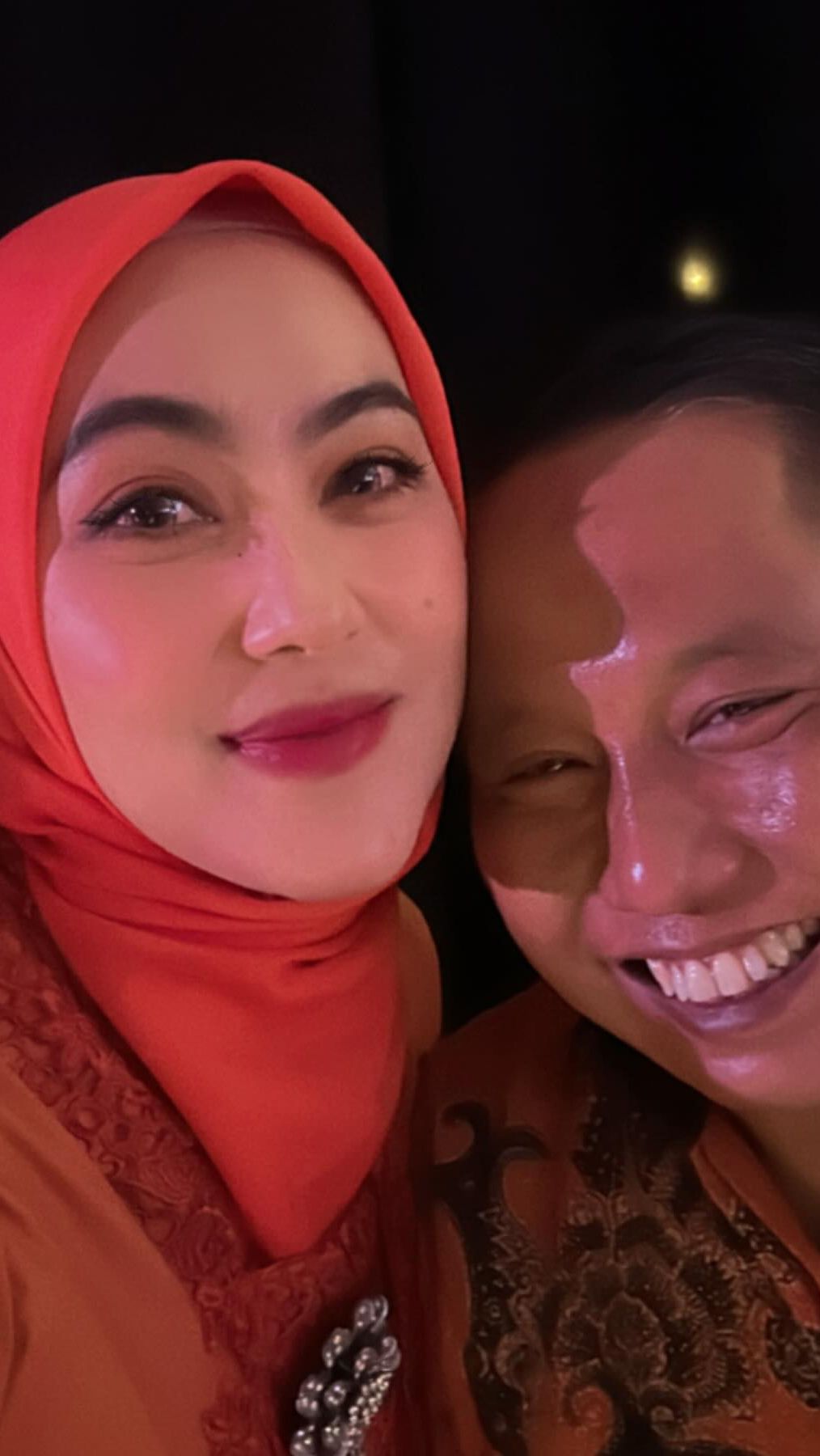 Dari pernikahan tersebut, Diyan dan Narji telah dikaruniai tiga orang anak. Salah satunya Sena yang kini tengah ramai jadi sorotan