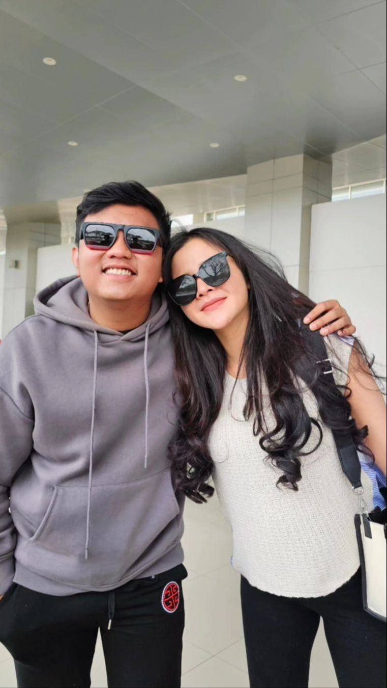 Honeymoon Lagi, Ini 8 Foto Liburan Denny Caknan ke Surga Tersembunyi di Utara Indonesia