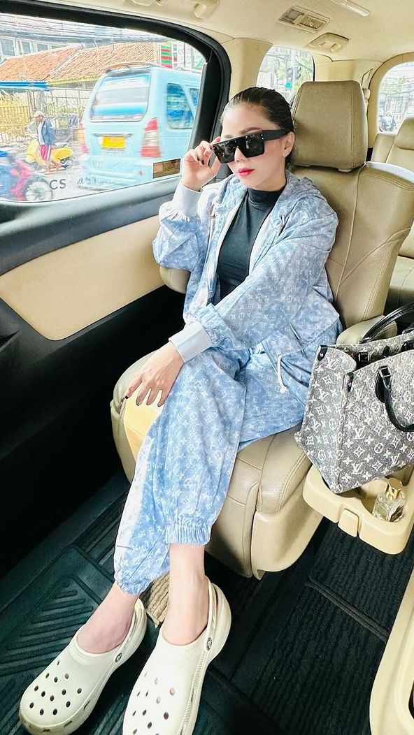 10 Potret Mewahnya Rumah `Crazy Rich` Fenny Frans, Bongkar Suami Selingkuh dengan ART