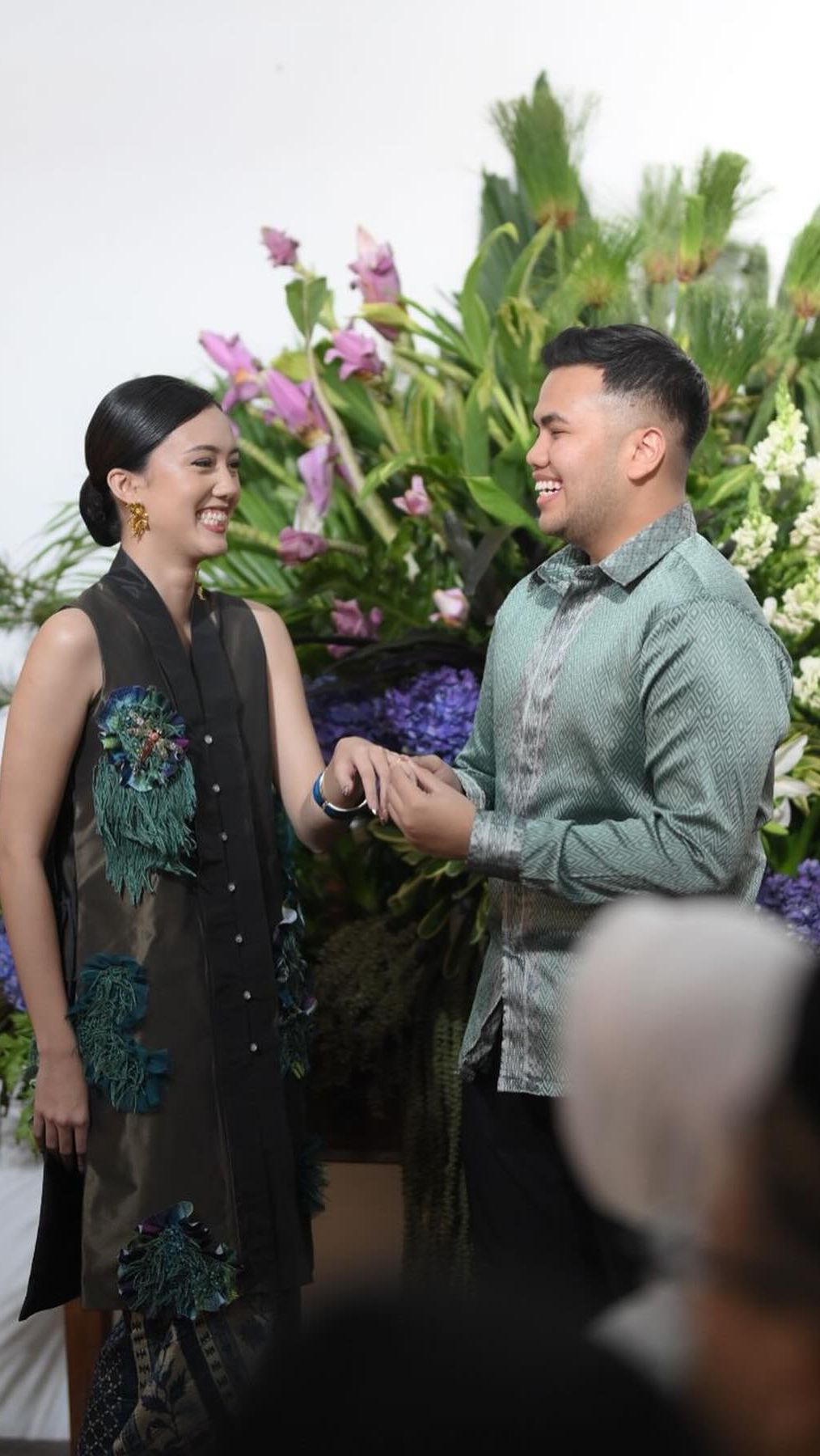 Ivan dan Nabila diketahui sudah 8 tahun berpacaran. Kini keduanya mantap melanjutkan hubungan ke jenjang pernikahan