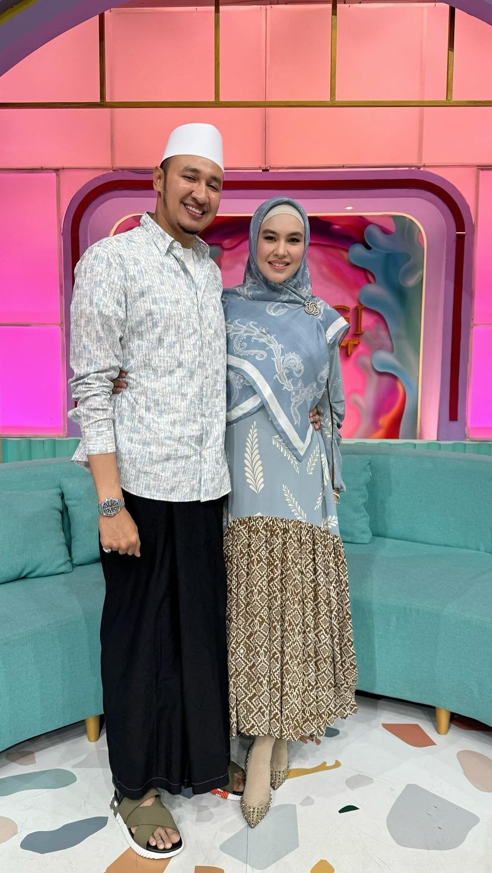 Istri Habib Usman bin Yahya tersebut rupanya ingin menyampaikan pesan khusus pada para followersnya