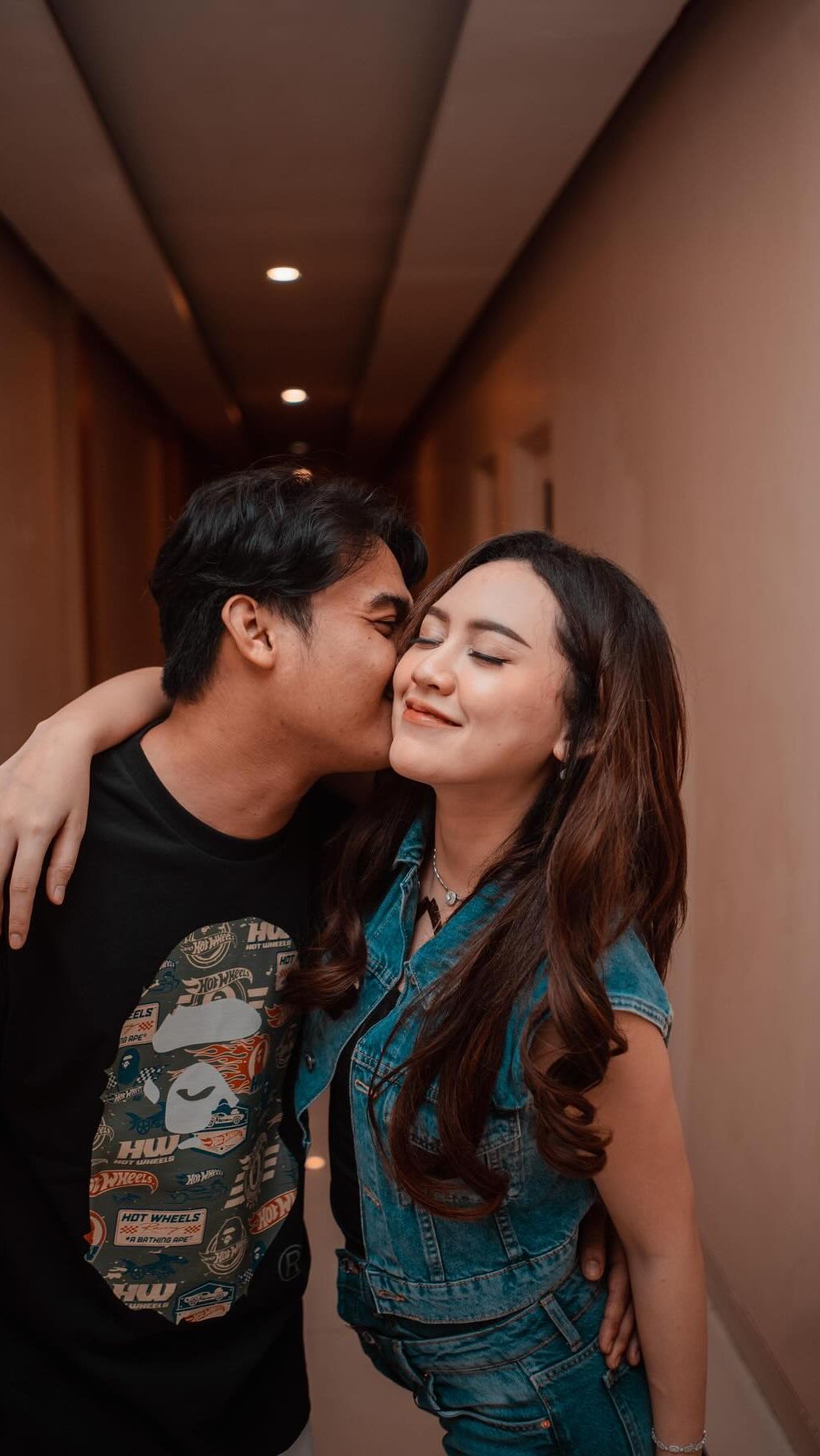 Netizen pun awalnya menduga hal tersebut hanyalah gimmick semata untuk membuat lagu mereka trending.