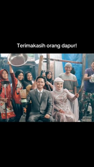 Sering Tak Terlihat, Senyum Orang Dapur dalam Video Sinematik Bareng Pengantin Ini Bikin Haru