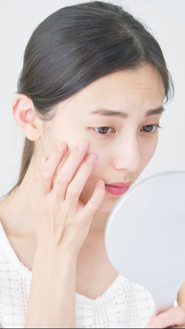 Trik Maksimalkan Skincare Vitamin C untuk Samarkan Flek Hitam