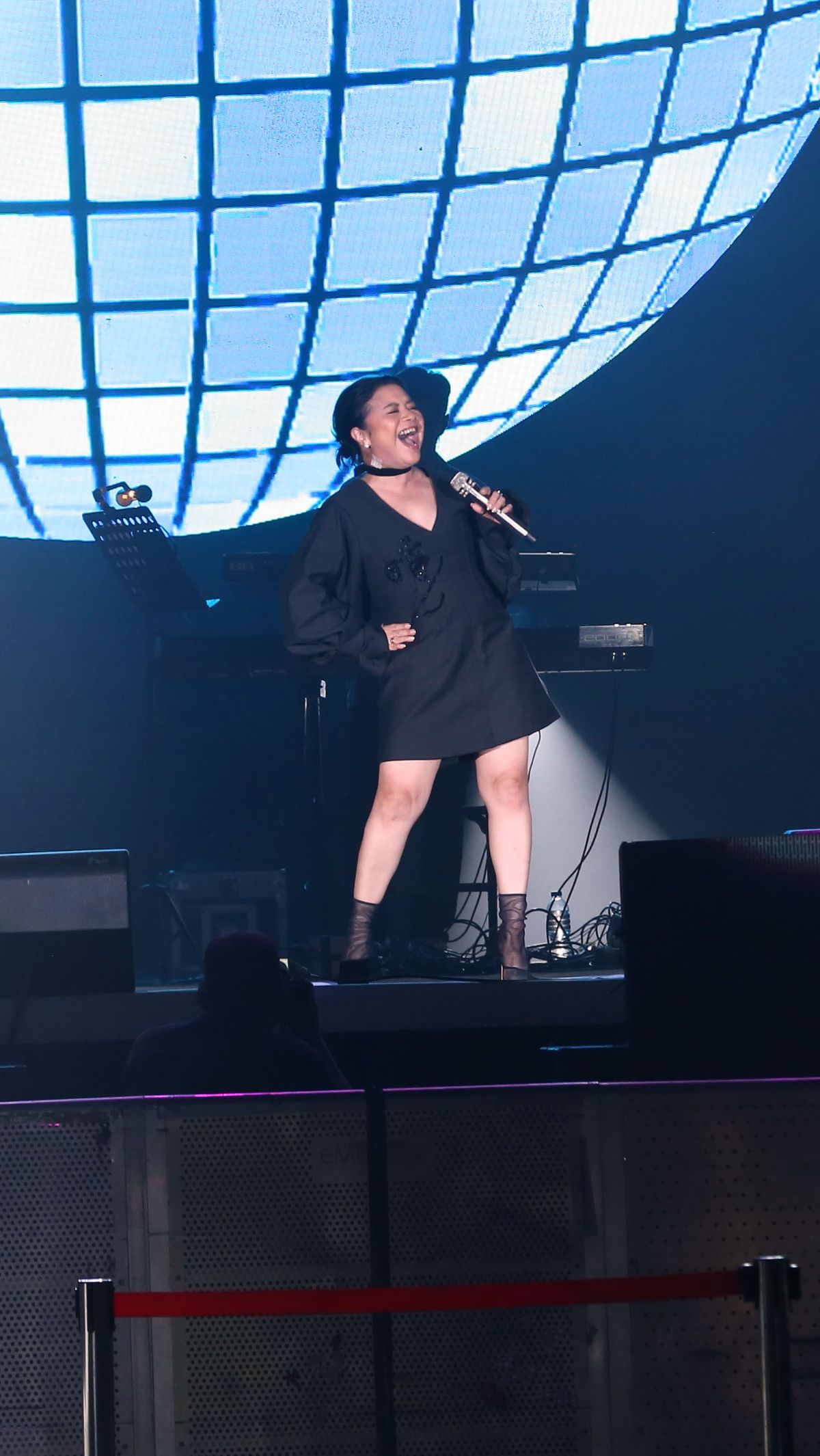 Potret Meriahnya 'Sing Along' bersama Ruth Sahanaya di Java Jazz, Bawa Daku Pergi Bikin Penonton Nostalgia